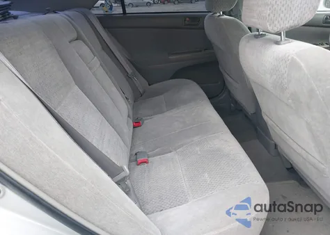 2002 Toyota Camry Le V6 from USA, damaged, VIN 4T1BF32KX2U535609